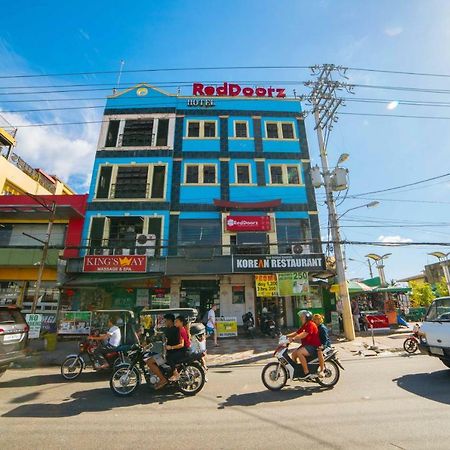 Reddoorz @ Fields Avenue Angeles City Exteriör bild